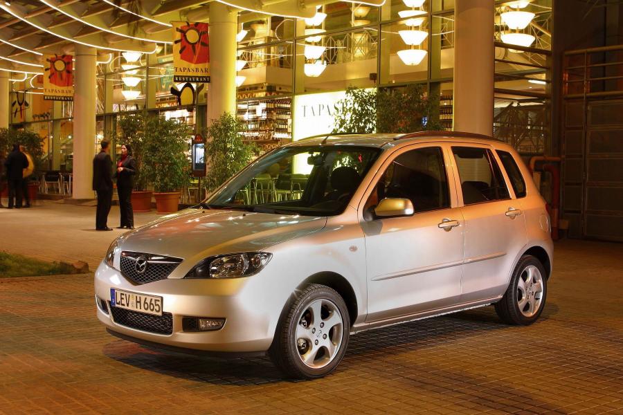  Mazda2 2002 года  (фото 79 из 113)